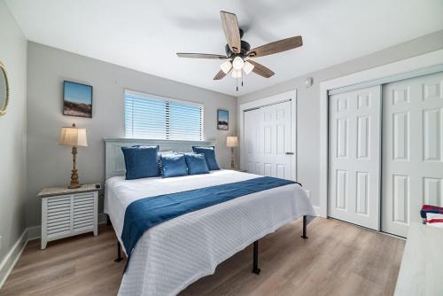 Ένα ή περισσότερα κρεβάτια σε δωμάτιο στο LEI LANI 321 Orange Beach Condo