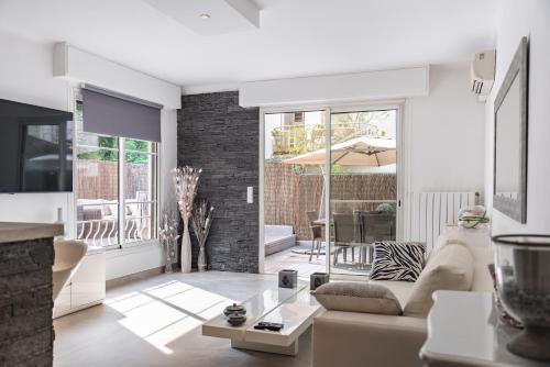 3 pièces rénové - Terrasse d'angle - Proche Croisette
