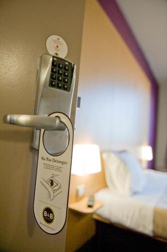 B&B HOTEL Colmar Vignobles Ouestにあるベッド