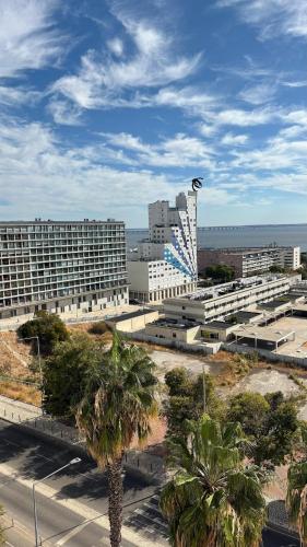 Riverside Luxe 1BR Retreat in Expo