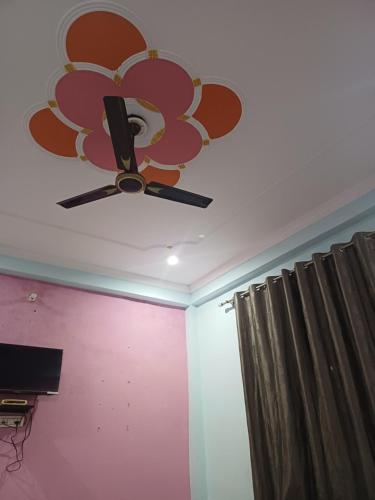 Φωτογραφία από το άλμπουμ του Shardotsav σε Λάκναου