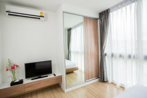 Μια τηλεόραση ή/και κέντρο ψυχαγωγίας στο Connext Residence Phuket