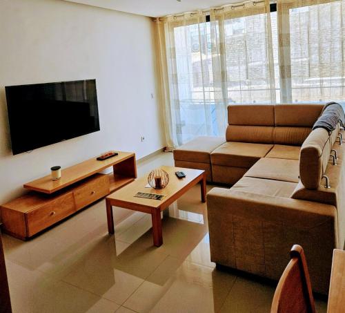 TV/trung tâm giải trí tại ACG Plato Terrace & Balcony Apartments