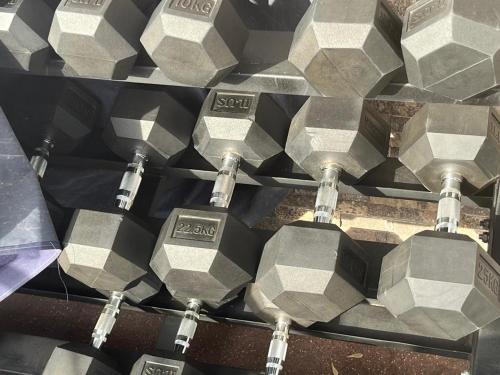 a group of four parking meters on a shelf at Nuñoa a un paso de todo lo que necesitas in Santiago