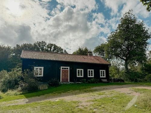Foto dalla galleria di Historic 19Th Century Cottage In Blekinge a Kyrkhult