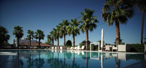 Bazén v ubytovaní Valis Resort Hotel alebo v jeho blízkosti