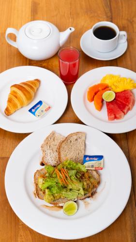 Jídlo v hotelu nebo okolí