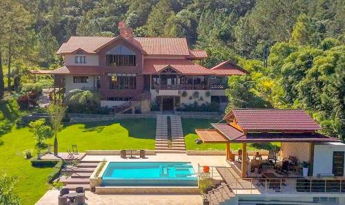 ®4BR{Wood~Mountain~Villa} @Jarabacoa Heated Pool