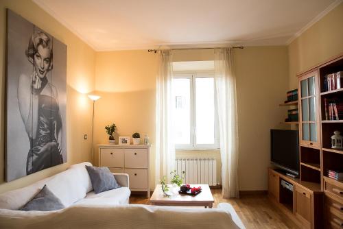 Chat&Chill Vatican Apartment
