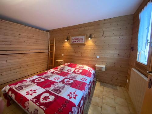 Lova arba lovos apgyvendinimo įstaigoje Vieux bellachat