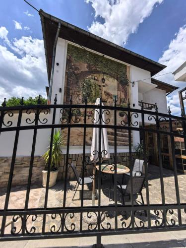 Къща Томови,стаи за гости