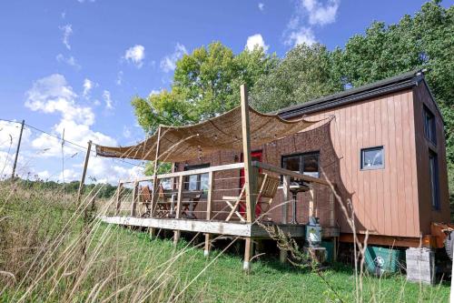 Tiny House Les Jours Heureux Sejour nature pres de Dinant et des Lacs de l Eau d Heure