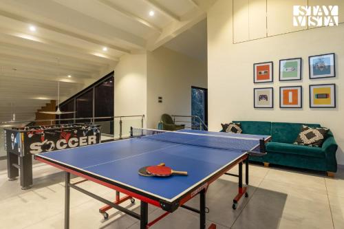 Stolní tenis v ubytování The Den by Vieda - Part of StayVista nebo okolí