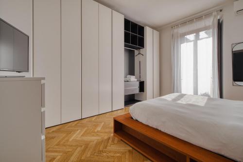 Your Sunny Milan Getaway in Porta Venezia dist...