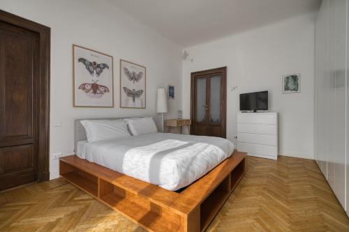 Your Sunny Milan Getaway in Porta Venezia dist...