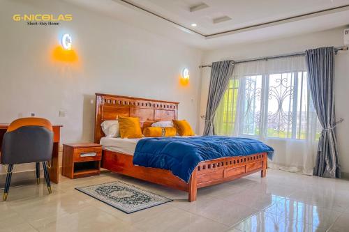 Giường trong phòng chung tại 4 Bedroom Luxury Home, Lekki