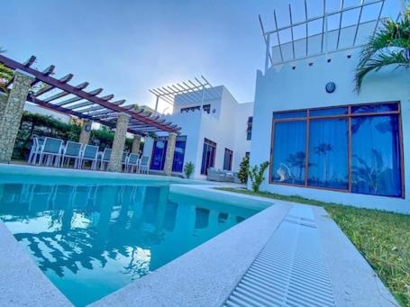 Bazén v ubytování Auregi Expeditions nebo v jeho okolí