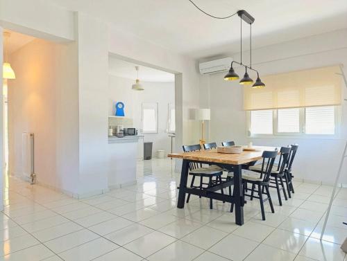Themis Family Hideaway