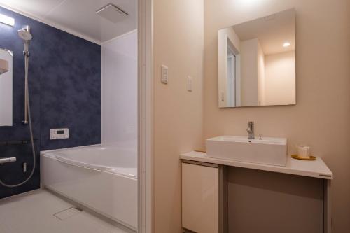 Koupelna v ubytování 時富 Tokitoyo 岸和田城 旧紀州街道沿いの古民家