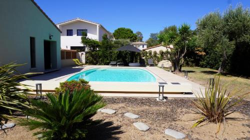 Villa avec piscine, jardin,4 chambres - Palmazur Vacances