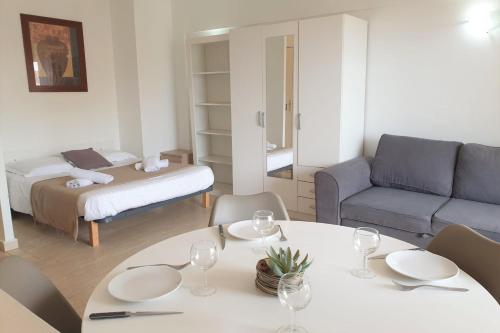 Huge Terrace close to the beach and the palais -Clim- Terrace- BENAKEY