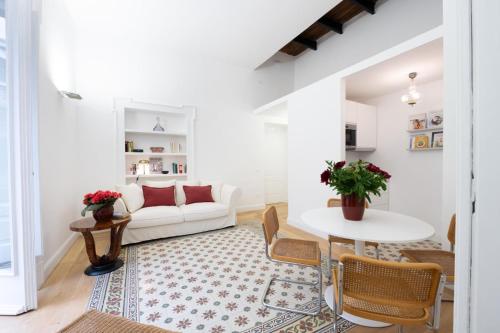 Casa Crispi 51