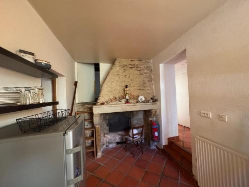 Η κουζίνα ή μικρή κουζίνα στο Au cœur des monts d'auvergne