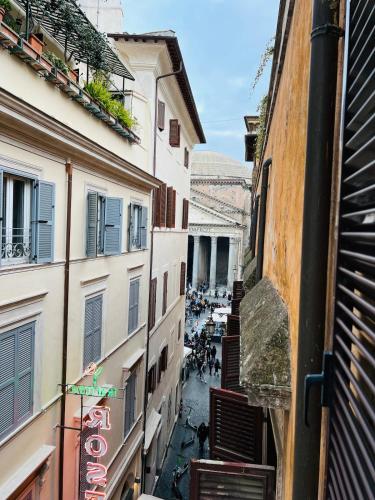 Pantheon View