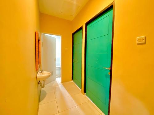 Koupelna v ubytování villa puncak ressort