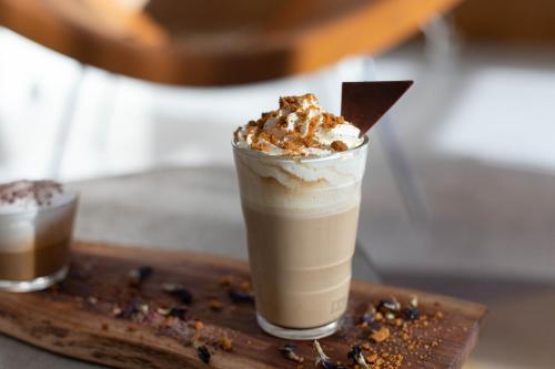 Φαγητό σε αυτό το ξενοδοχείο ή κάπου εκεί κοντά