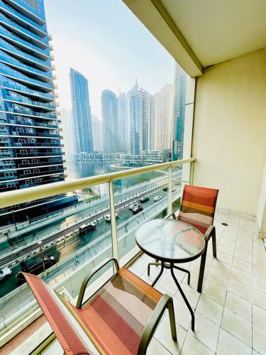 Marina View Towers - Dubai Marina Walk Access - View - 1BHK - Marsa