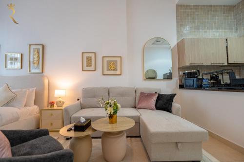 Elegant Studio Oasis - Yas Island Chic Retreat