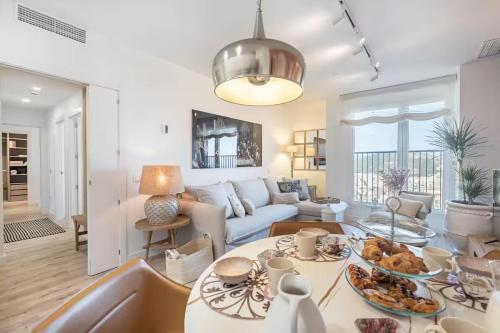 Malaga Skyline 7 Pool & Parking Free