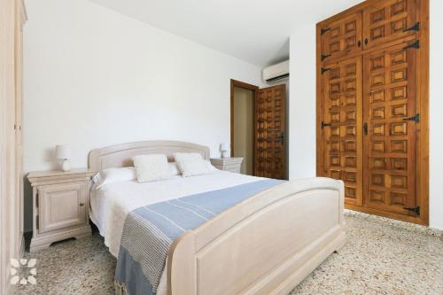 Villa Teresa by Abahana Villas