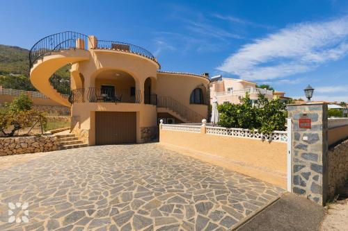Villa Teresa by Abahana Villas