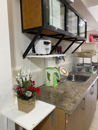 Η κουζίνα ή μικρή κουζίνα στο Rex Baguio Stays