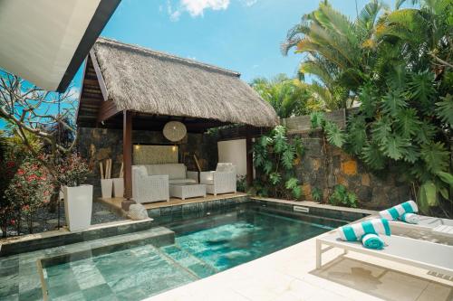 Charming 2-Bedroom Villa with Private Pool