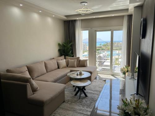 New penthouse apartment 120m2, private roof terrace, SUNNY BEACH