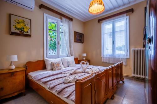 Elegant Private Residence in the Heart of the City 200m from the Beach