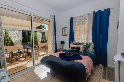 Rêve d'Azur -Studio 20m2- Plage de la Nartelle - Arrivée 17h-20h maximum - séjour au calme Caution 100E