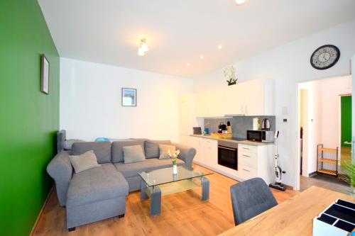 Cozy Apartments in Central Location with Free Parking