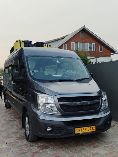 Φωτογραφία από το άλμπουμ του Cab στο Σριναγκάρ