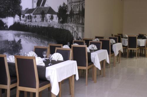 Restaurace v ubytování Rooms Virovitica