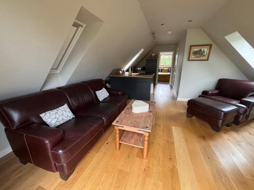 Imagen de la galería de Tranquil Pond View Loft Retreat in Sudbury, en Bulmer