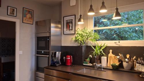 Η κουζίνα ή μικρή κουζίνα στο Villa de la Mer