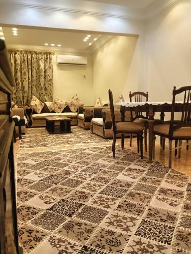 شقه فندقيه بالمهندسين