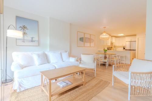 Bright Coastal Retreat Villa Near Coligny & Beach photo 3