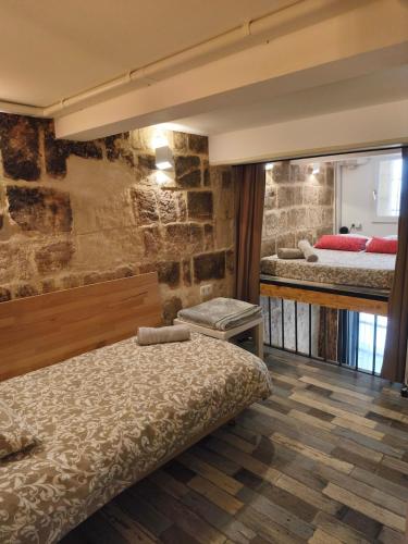 Sleep-in-Montpellier, Gaya, 6 pers, Ecusson