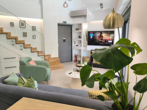 Floral Home 3 - 2nd floor maisonette!