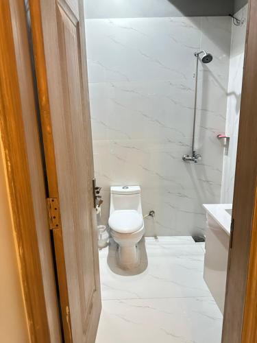 Ένα μπάνιο στο Tameer Lifestyles